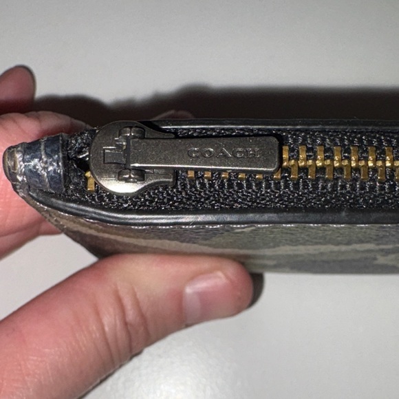 Coach Green Watercolor Script Zip Card Case - Picture 8 of 10